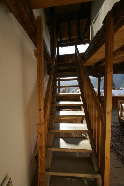 Kruchma Bratyata Guest House Kovachevitsa Bagian luar foto